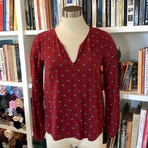 🔥 Abercrombie & Fitch Women's Red Floral Top